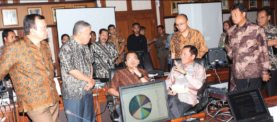 Kunjungan Menteri Hukum dan HAM, Amir Syamsudin, Wakil Menteri Hukum dan HAM, Denny Indrayana, dan Inspektur Jenderal Kemenkumham, Sam L. Tobing terkait SIMKIM.