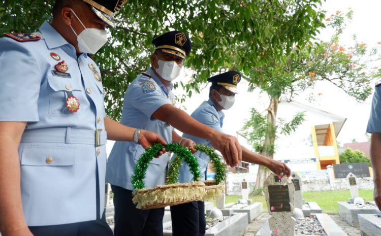  Peringati HBI Ke-72, Imigrasi Sabang Ikuti Upacara Tabur Bunga di TMP Banda Aceh